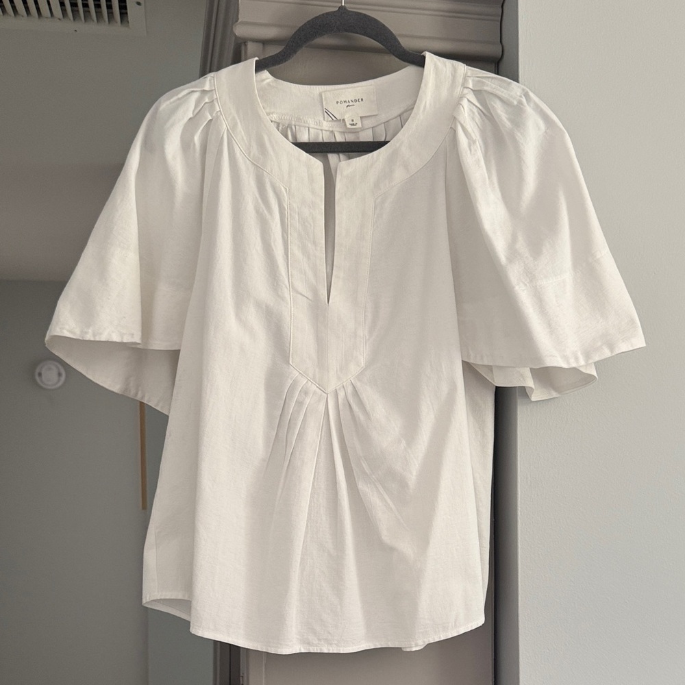 Like new! Tuckernuck Cream Puff Sleeve Blouse